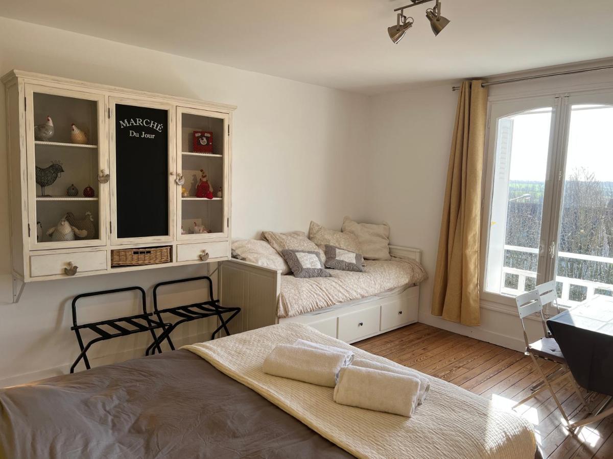 Ferienwohnung Le Manoir Des Lys Tilly-sur-Seulles Exterior foto