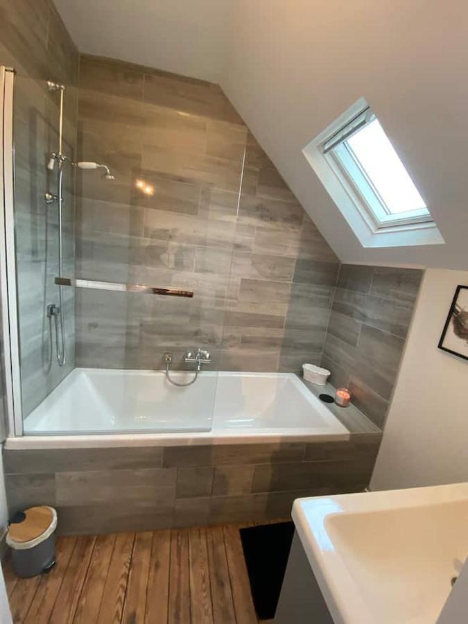 Ferienwohnung Le Manoir Des Lys Tilly-sur-Seulles Exterior foto